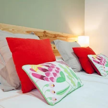 Urban Otel *